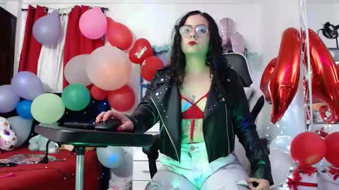 lola_fiery online show from 02-13-25, 04:11