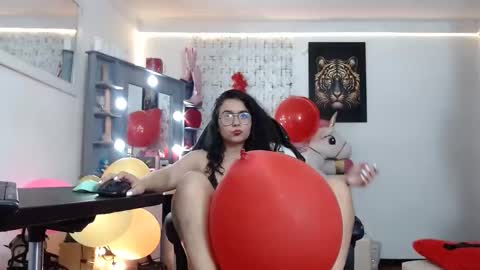 lola_fiery online show from 03-06-25, 06:05