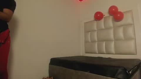lola_js online show from 06-24-26, 11:42