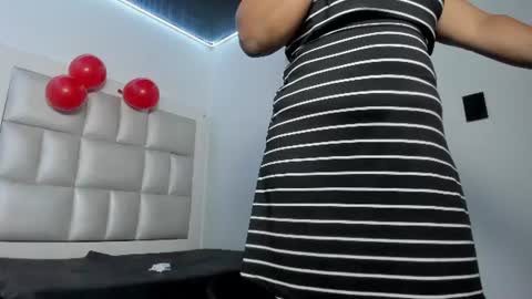 lola_js online show from 06-25-26, 11:48