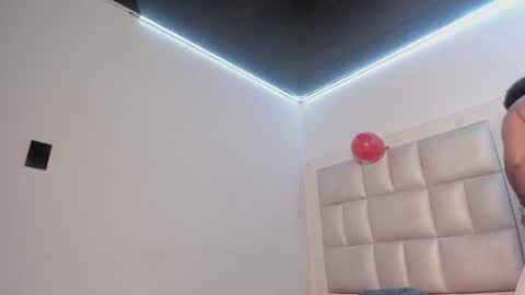 lola_js online show from 07-17-26, 12:01