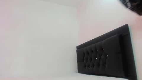 lola_lover20 online show from 02-04-26, 10:26