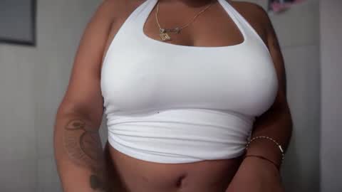 lola_luxe11 online show from 09-09-25, 02:00