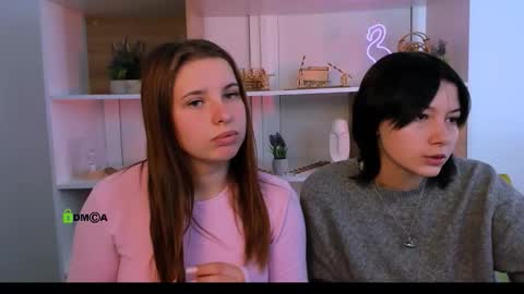 Lola online show from 09-25-25, 09:02