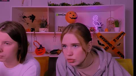 Lola online show from 11-01-25, 08:11