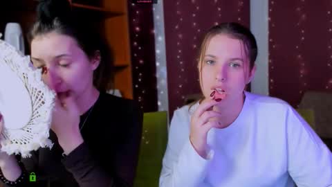 Lola online show from 11-05-25, 07:25