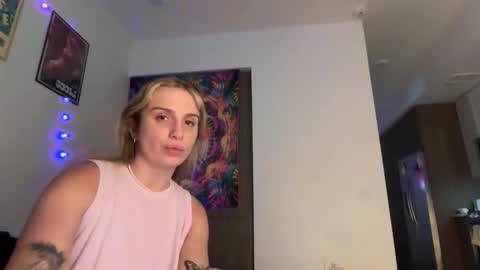lolaa555 online show from 04-25-26, 04:15