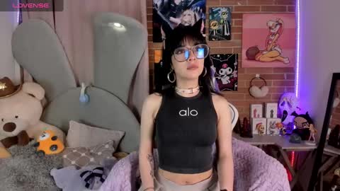 Lola Bunny online show from 03-02-25, 03:45