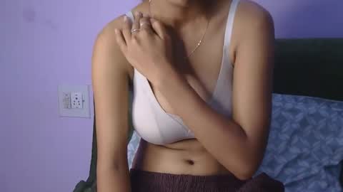 lolaa online show from 03-16-26, 05:24
