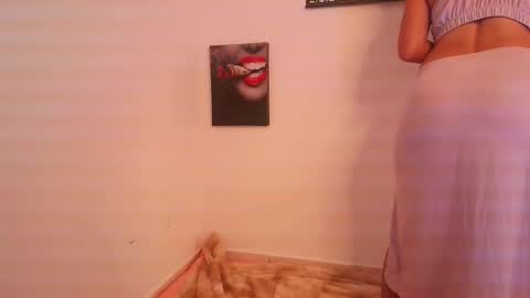 lolaandcamille online show from 09-26-25, 05:50