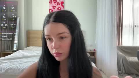 Lola online show from 01-14-26, 04:40