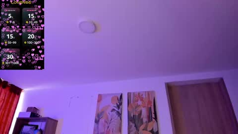 lolaasmith_21 online show from 10-03-25, 08:39