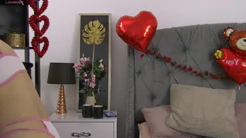 Snapshot of lolabuttie chatting on 02-19-26, 08:21 Lola new tits boobs ass stepsis online show from 02-19-26, 08:21