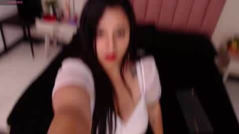 Snapshot of lolagolden1 chatting on 09-23-25, 11:24 lolagolden1 online show from 09-23-25, 11:24