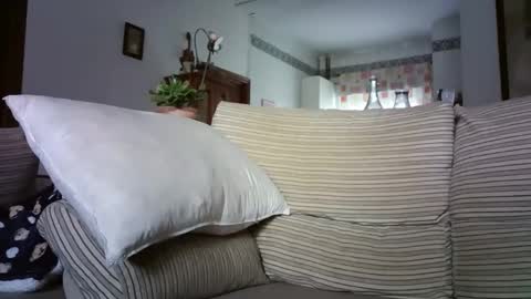 Snapshot of lolahueso chatting on 02-16-26, 09:16 LOLA HUESO y ERIC online show from 02-16-26, 09:16