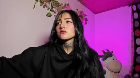 Lola online show from 02-25-26, 08:46