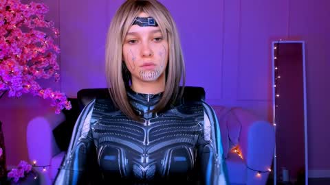 lolalemona online show from 12-15-24, 01:32