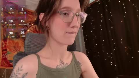 lolami_ online show from 05-26-26, 07:15