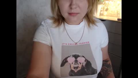 Snapshot of lolamyr chatting on 05-11-26, 06:41 kiss online show from 05-11-26, 06:41