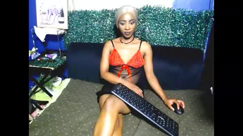 lolasavagexo online show from 04-29-26, 01:10