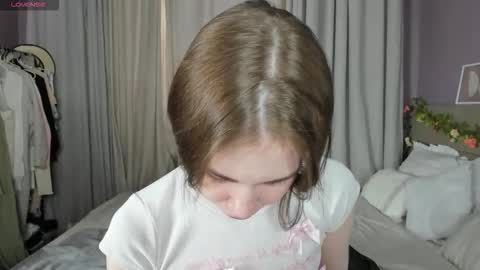 Snapshot of lolatwizz chatting on 03-12-26, 09:26 Lola online show from 03-12-26, 09:26