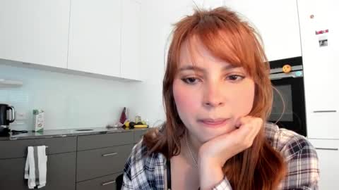 Lola doll online show from 03-25-26, 01:50