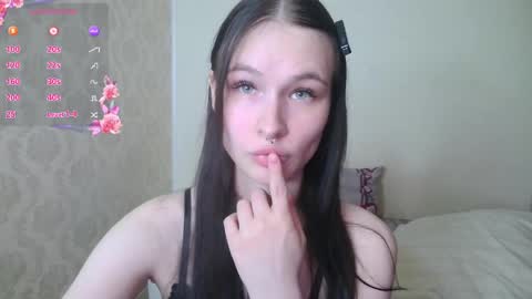 Lola online show from 05-05-26, 07:33