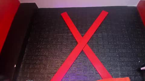 Lola online show from 10-18-25, 12:17