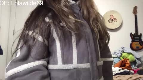 Lolita Wildes Back  online show from 12-15-25, 07:34