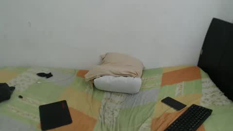 Sascha Bauer online show from 02-27-25, 06:20