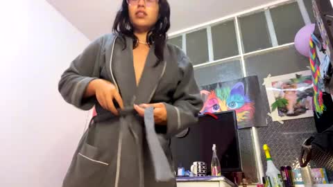 Lolita  online show from 01-09-25, 05:44