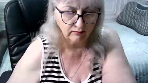 LolkaAlyss online show from 04-30-26, 04:46