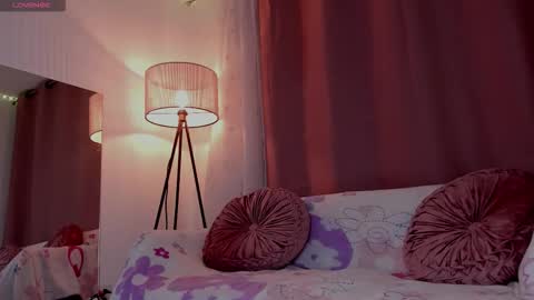 Lolly  online show from 12-17-25, 07:36