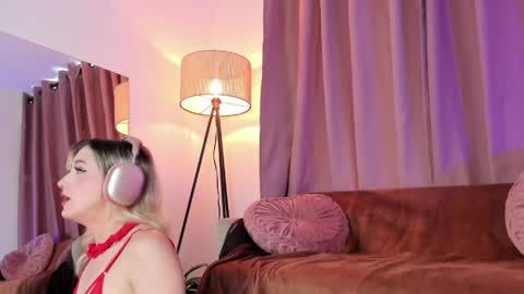 Lolly online show from 05-17-26, 07:43