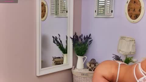 Snapshot of lollyshinex chatting on 10-10-25, 06:51 Lolly. online show from 10-10-25, 06:51