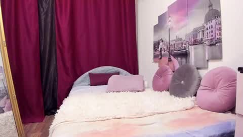 LoloMercier online show from 03-08-25, 09:08