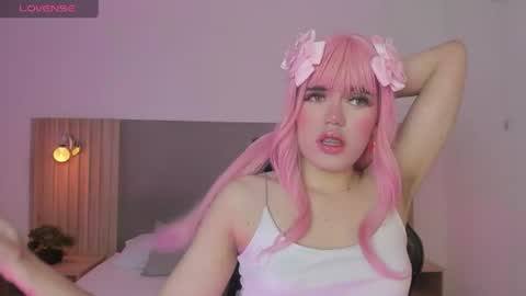 L O L Y online show from 06-17-26, 02:14