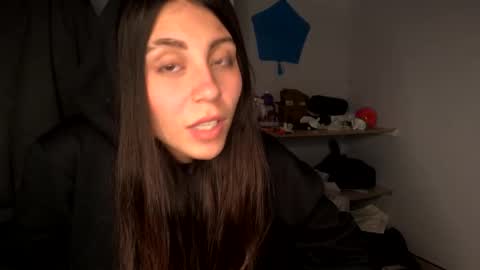 Loly  online show from 02-19-25, 07:28