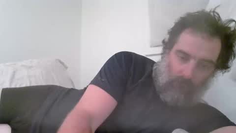 Snapshot of loml44 chatting on 10-17-25, 04:15 THE SEXIEST MAN ALIVE online show from 10-17-25, 04:15