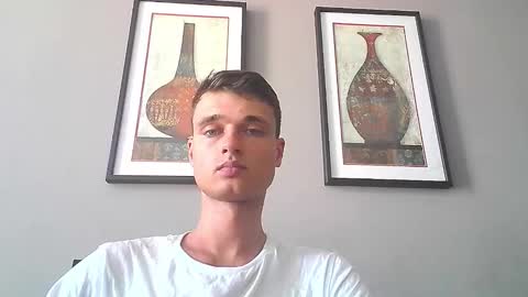 Snapshot of london_tomy chatting on 02-18-26, 07:32 london_tomy online show from 02-18-26, 07:32