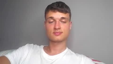 Snapshot of london_tomy chatting on 03-08-26, 02:04 london_tomy online show from 03-08-26, 02:04