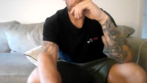 londonguy5678910 online show from 06-20-26, 07:38