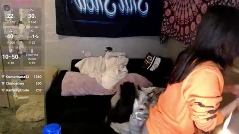 Snapshot of londonray chatting on 10-20-25, 05:19 londonray online show from 10-20-25, 05:19