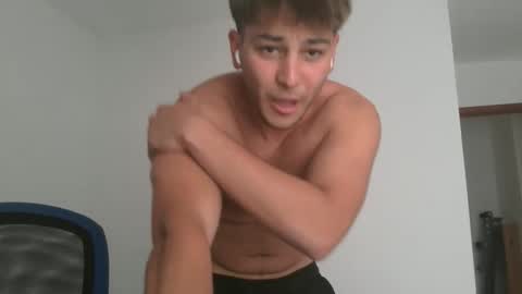 Snapshot of loned1ck chatting on 05-10-26, 02:11 loned1ck online show from 05-10-26, 02:11