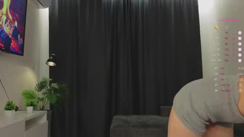 Snapshot of loney__tunes chatting on 09-28-25, 03:39 Shy EvaStreams are everyday 9 AM - 3 PM GMT 3 online show from 09-28-25, 03:39