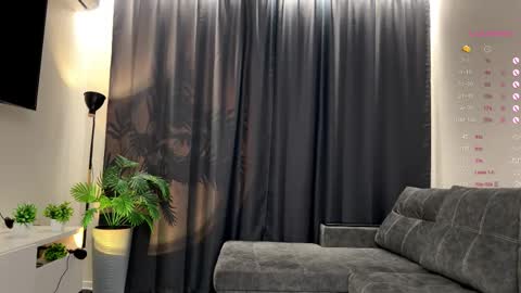 Snapshot of loney__tunes chatting on 10-21-25, 04:08 Shy EvaStreams are everyday 9 AM - 3 PM GMT 3 online show from 10-21-25, 04:08