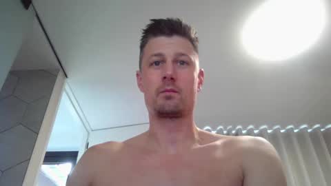 longdutch85 online show from 02-09-26, 02:32