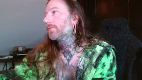 longhair online show from 02-04-25, 09:20