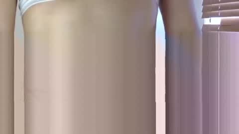 Snapshot of longlegstammy chatting on 03-23-26, 09:19 Cutenurse91 online show from 03-23-26, 09:19