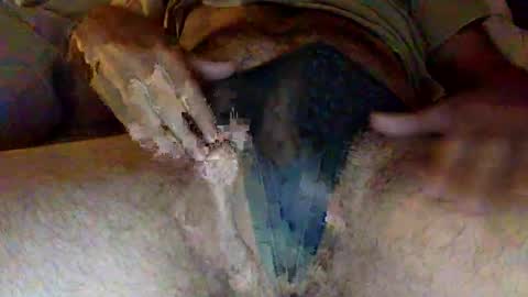 Snapshot of longslimthick chatting on 02-18-25, 04:15 longslimthick online show from 02-18-25, 04:15